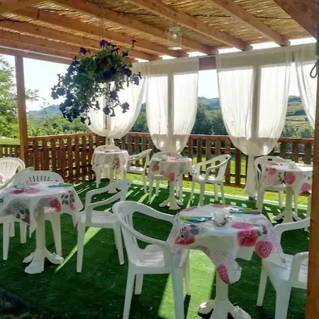 Ca Prosciutto: I Mandorli Bed & Breakfast